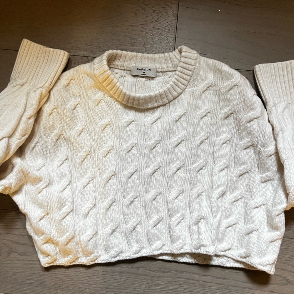 Aritzia Babaton Glory Merino Wool White Cable Knit Cropped Sweater - Picture 5 of 9